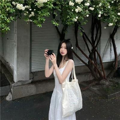 克莱尔和贝尔封面